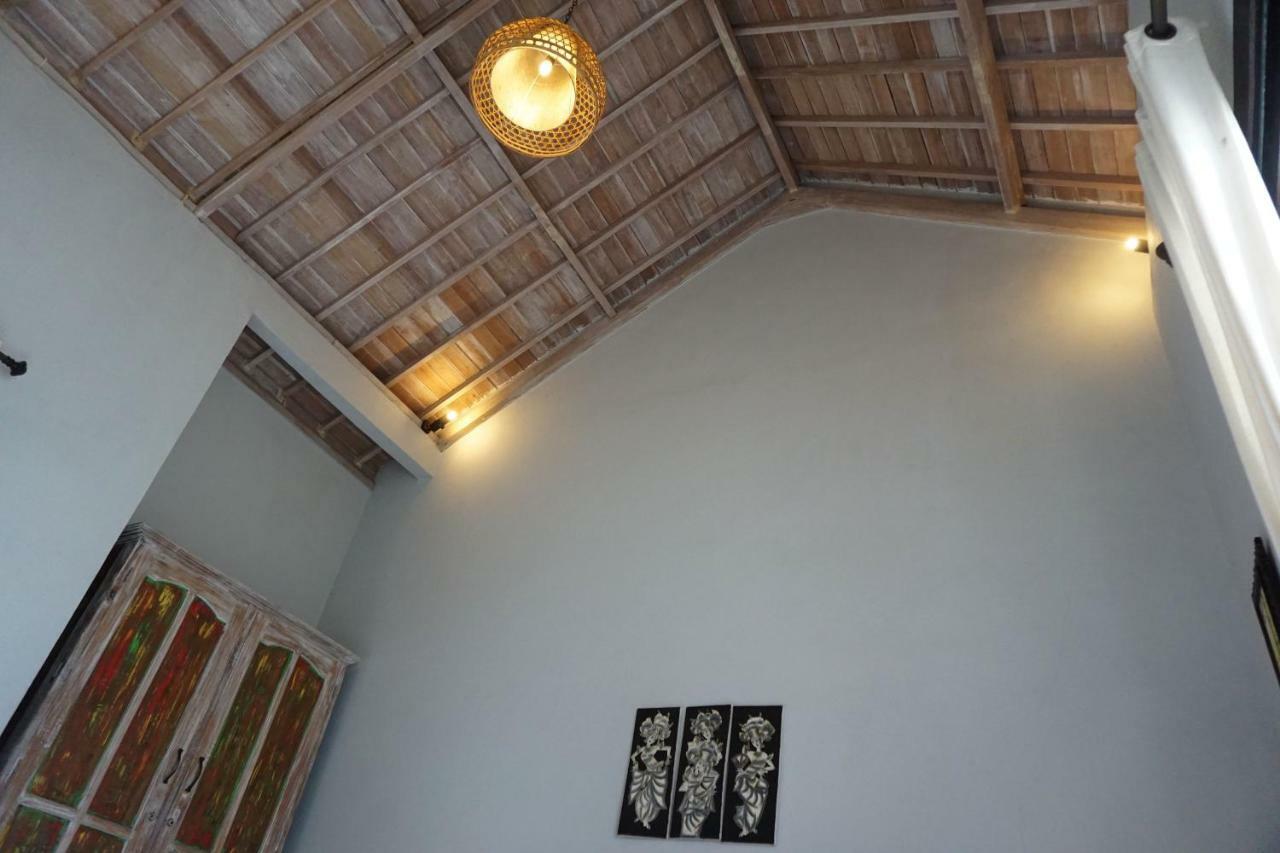 Louto Dmell Guesthouse Sanur Eksteriør billede